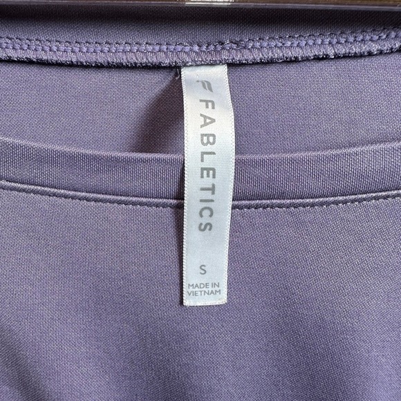 Fabletics Betty Dove Pullover Long Sleeve Purple Boat Neck Sweatshirt Top SZ S - Picture 3 of 6